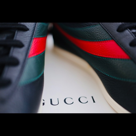 Gucci Men’s Leather Low-top Sneakers with Web - Picture 7 of 9